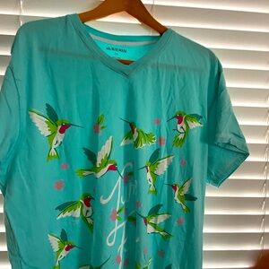 Hummingbirds sleep wear, new w/o tag, lightweight, cool, comfortable